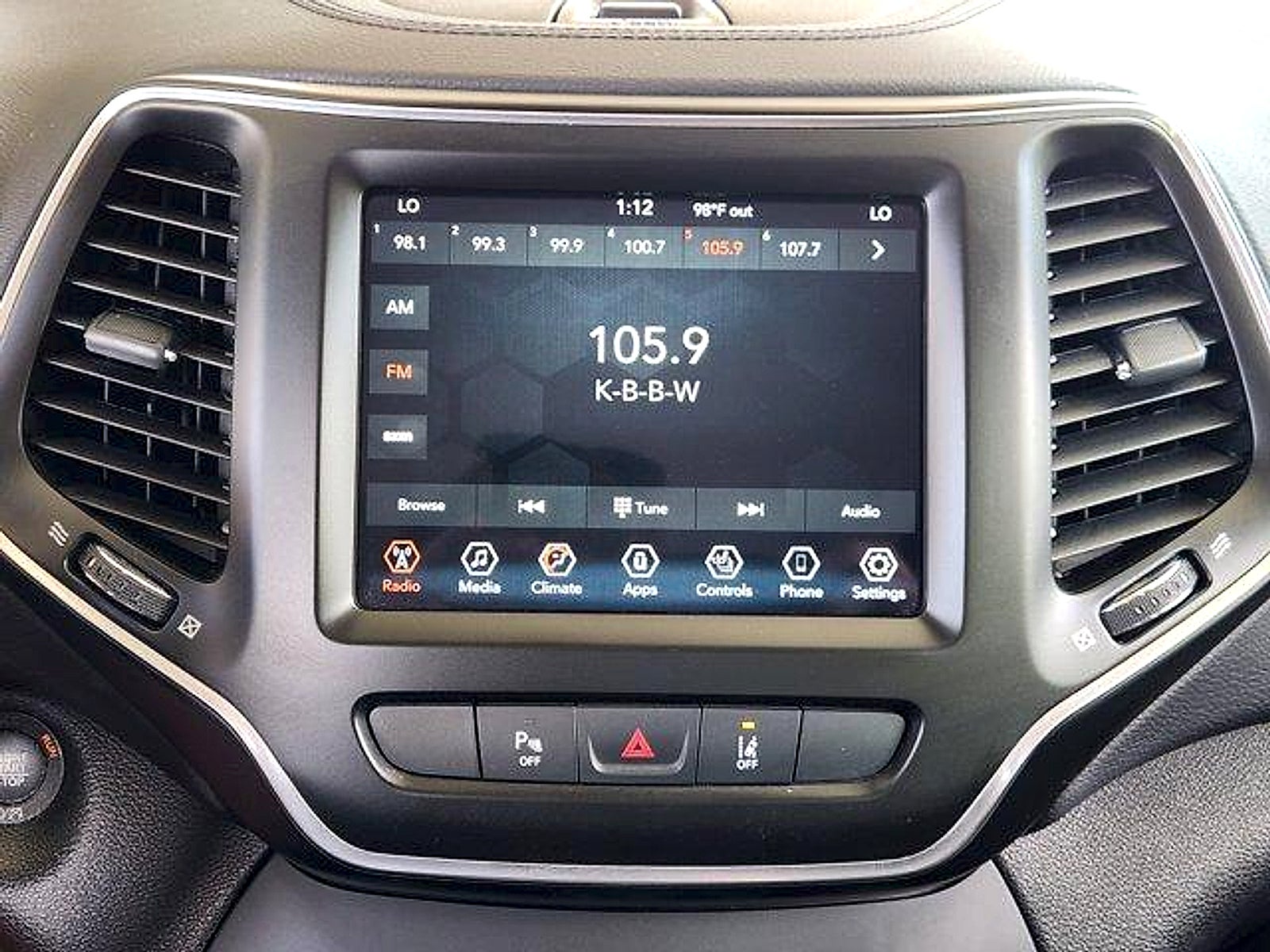 2021 Jeep Cherokee LATITUDE LUX 4DR FRONT-WHEEL DRIVE