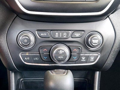 2021 Jeep Cherokee LATITUDE LUX 4DR FRONT-WHEEL DRIVE