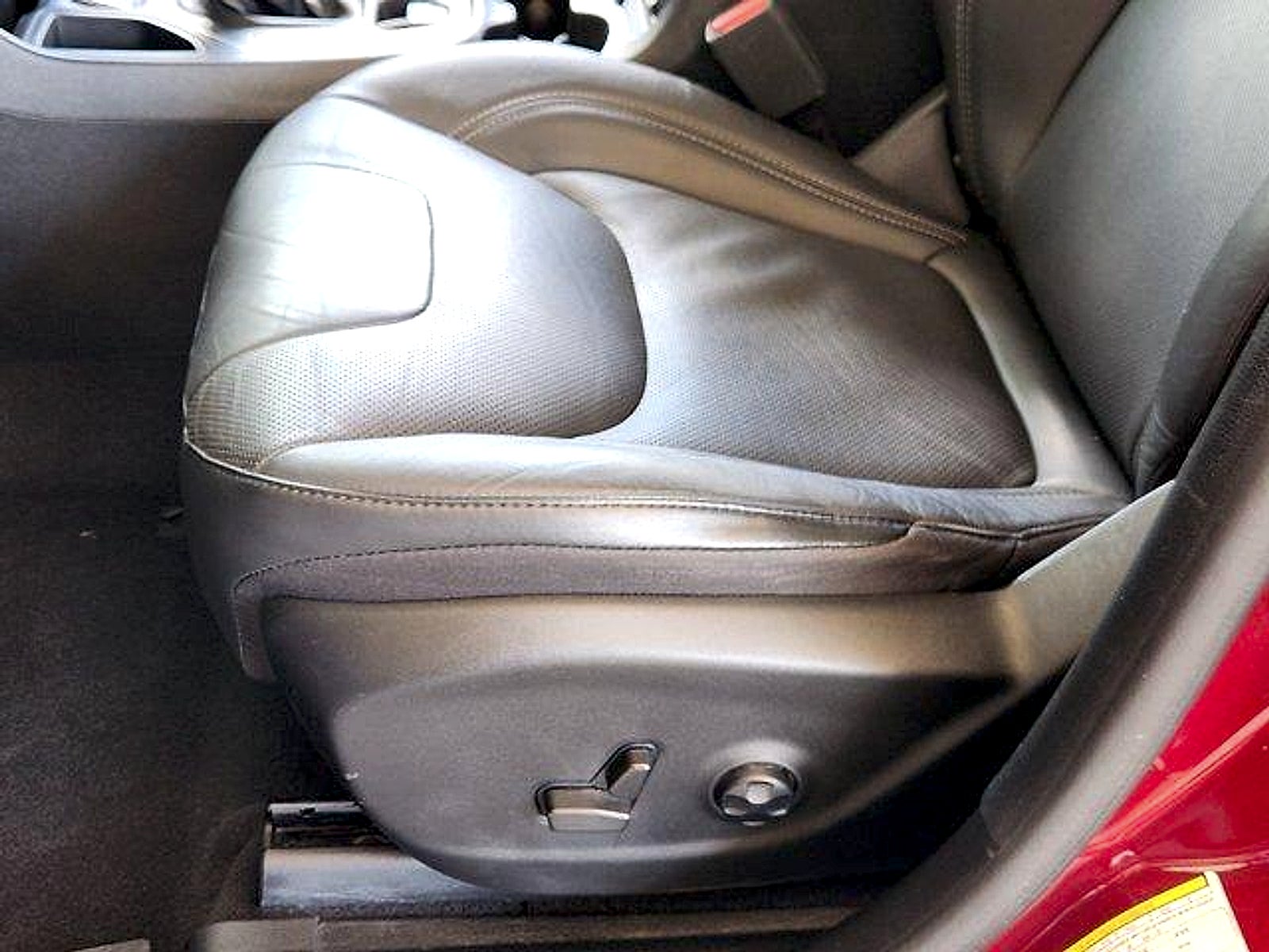 2021 Jeep Cherokee LATITUDE LUX 4DR FRONT-WHEEL DRIVE