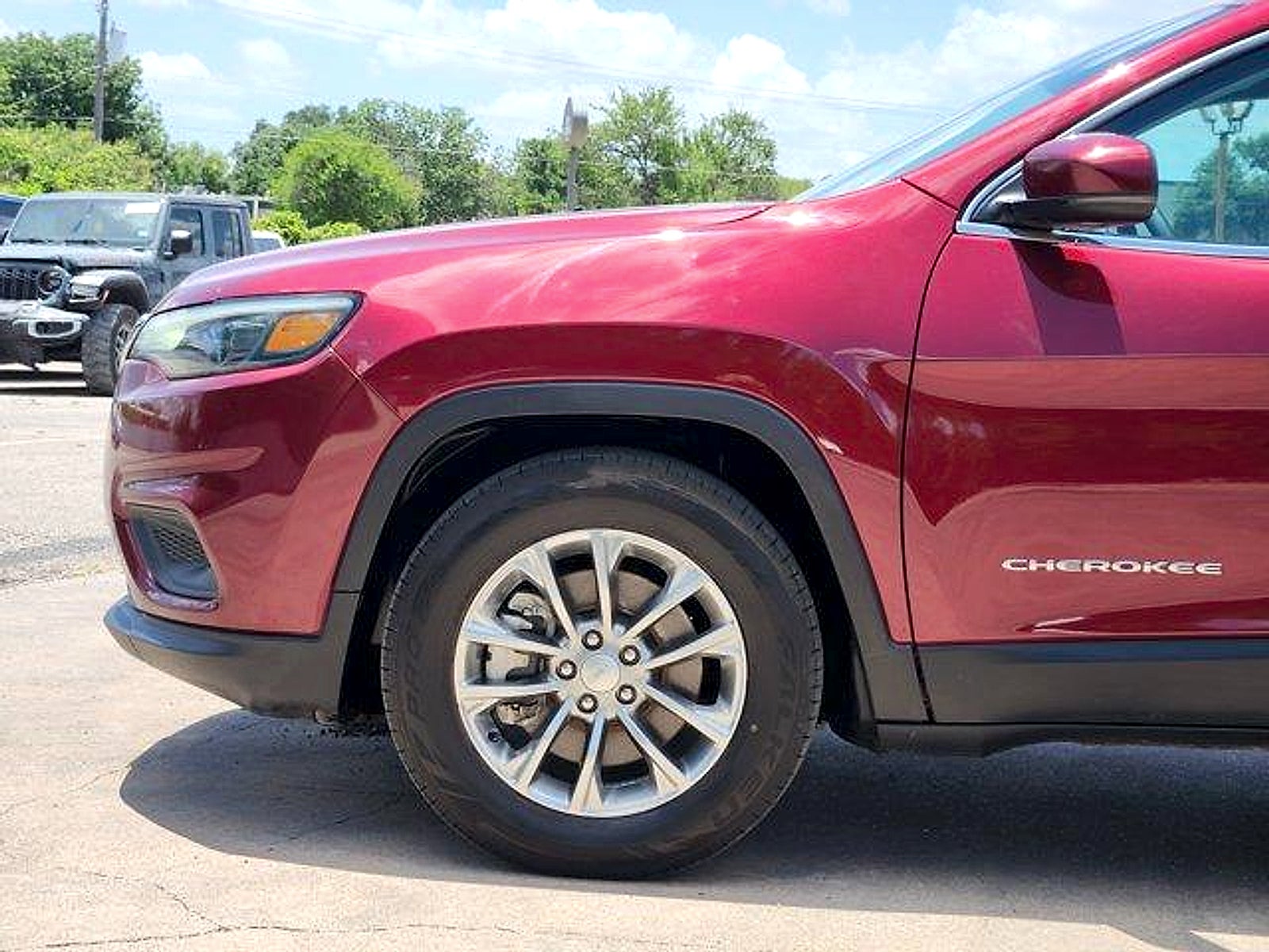 2021 Jeep Cherokee LATITUDE LUX 4DR FRONT-WHEEL DRIVE