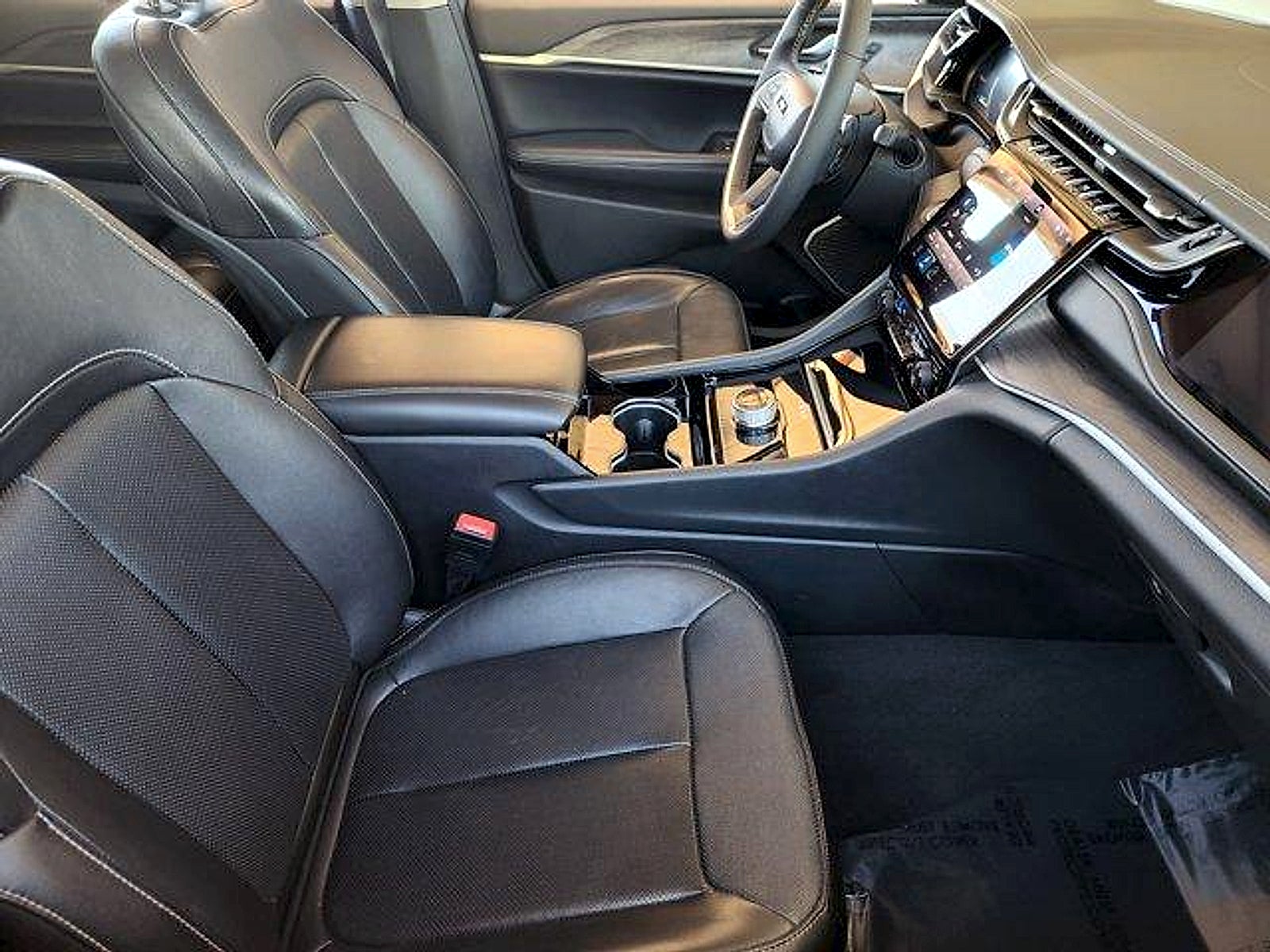 2023 Jeep Grand Cherokee Limited 4x2
