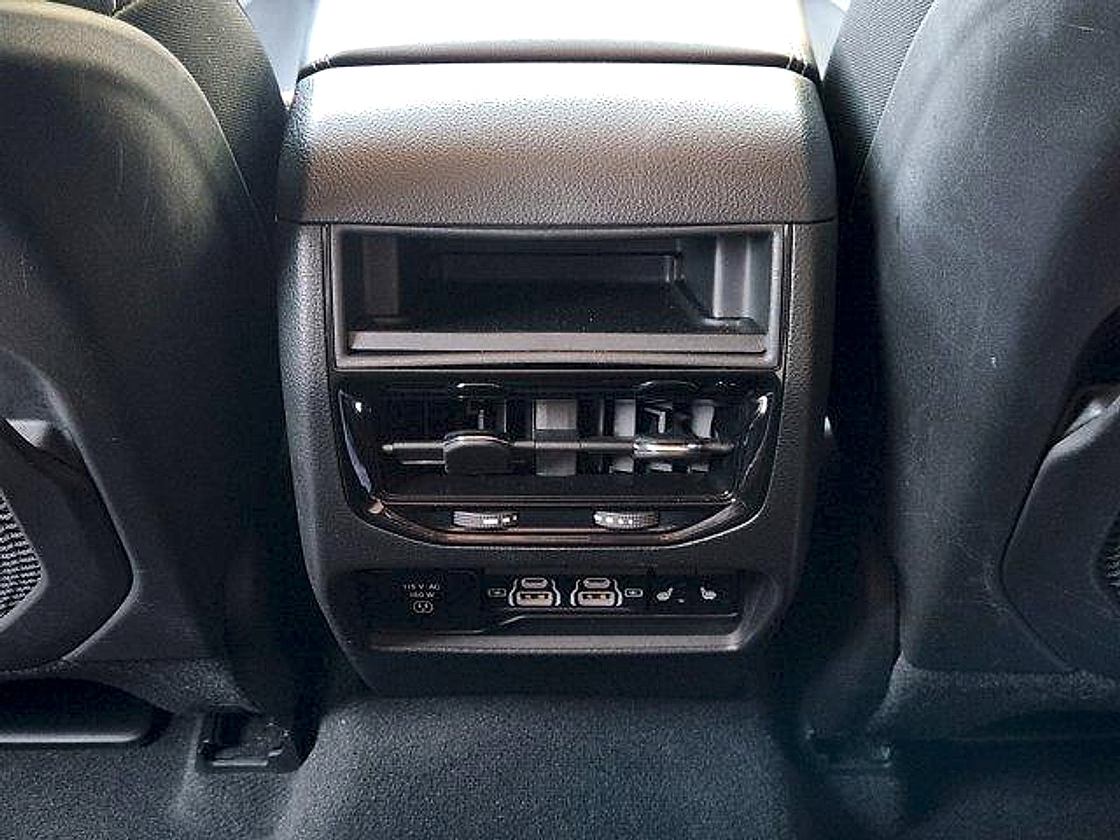 2023 Jeep Grand Cherokee Limited 4x2