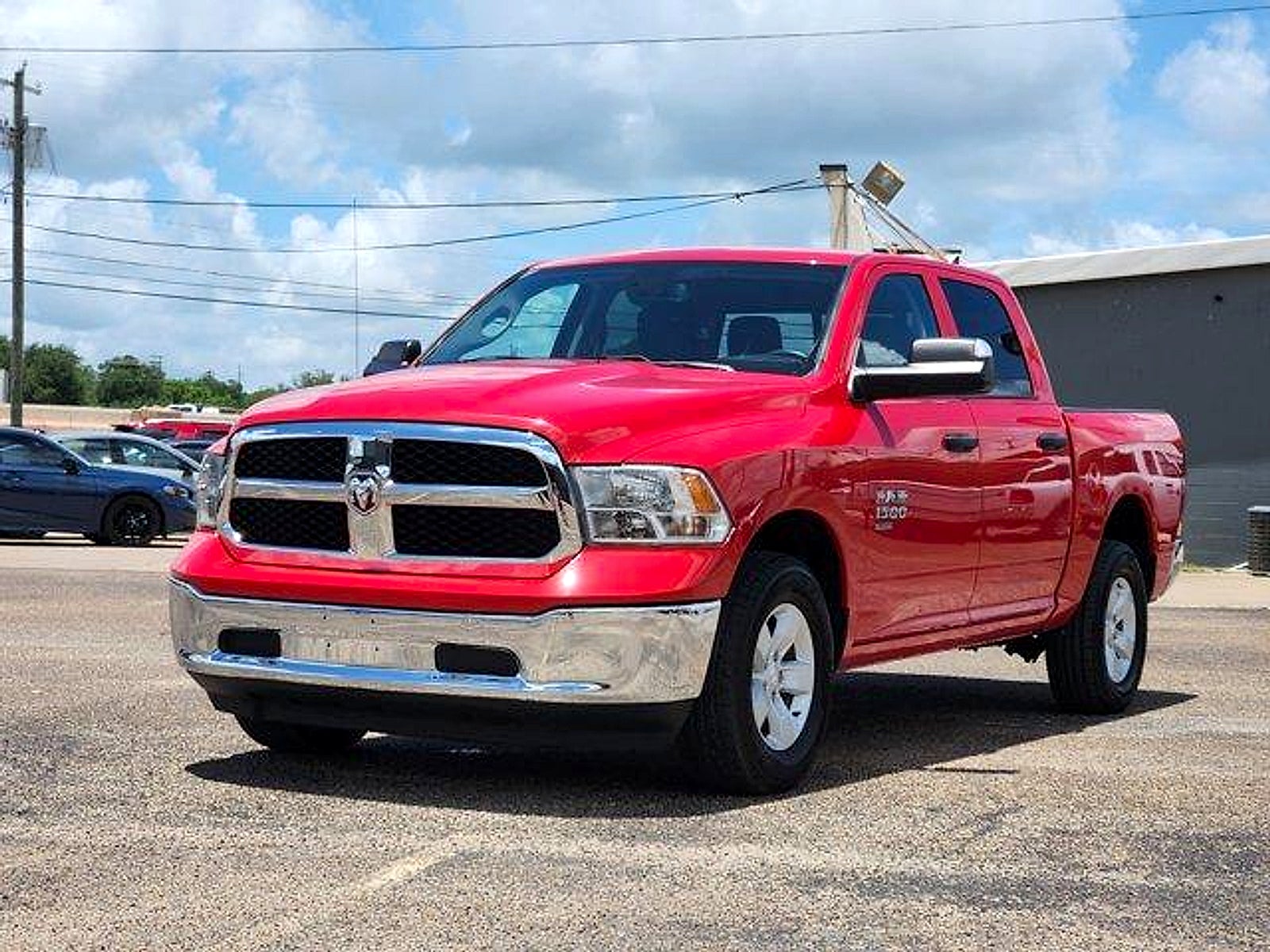 2023 RAM 1500 Classic SLT Crew Cab 4x4 5'7" Box
