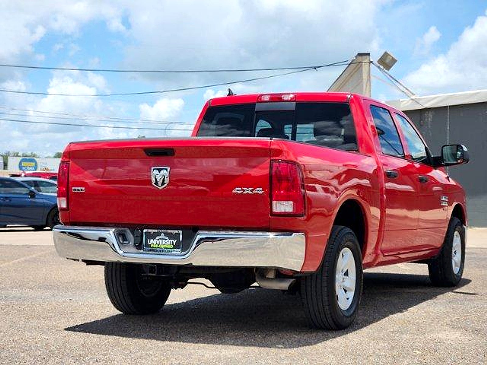 2023 RAM 1500 Classic SLT Crew Cab 4x4 5'7" Box