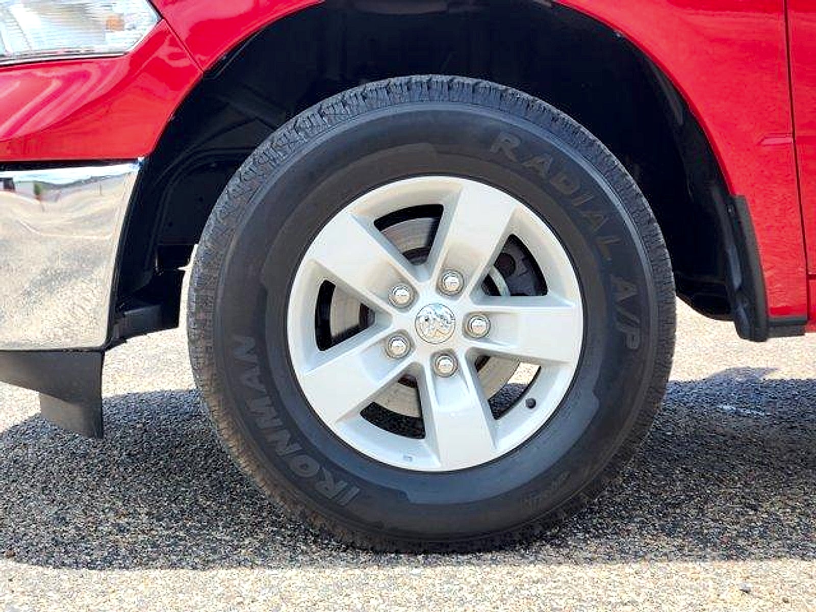 2023 RAM 1500 Classic SLT Crew Cab 4x4 5'7" Box