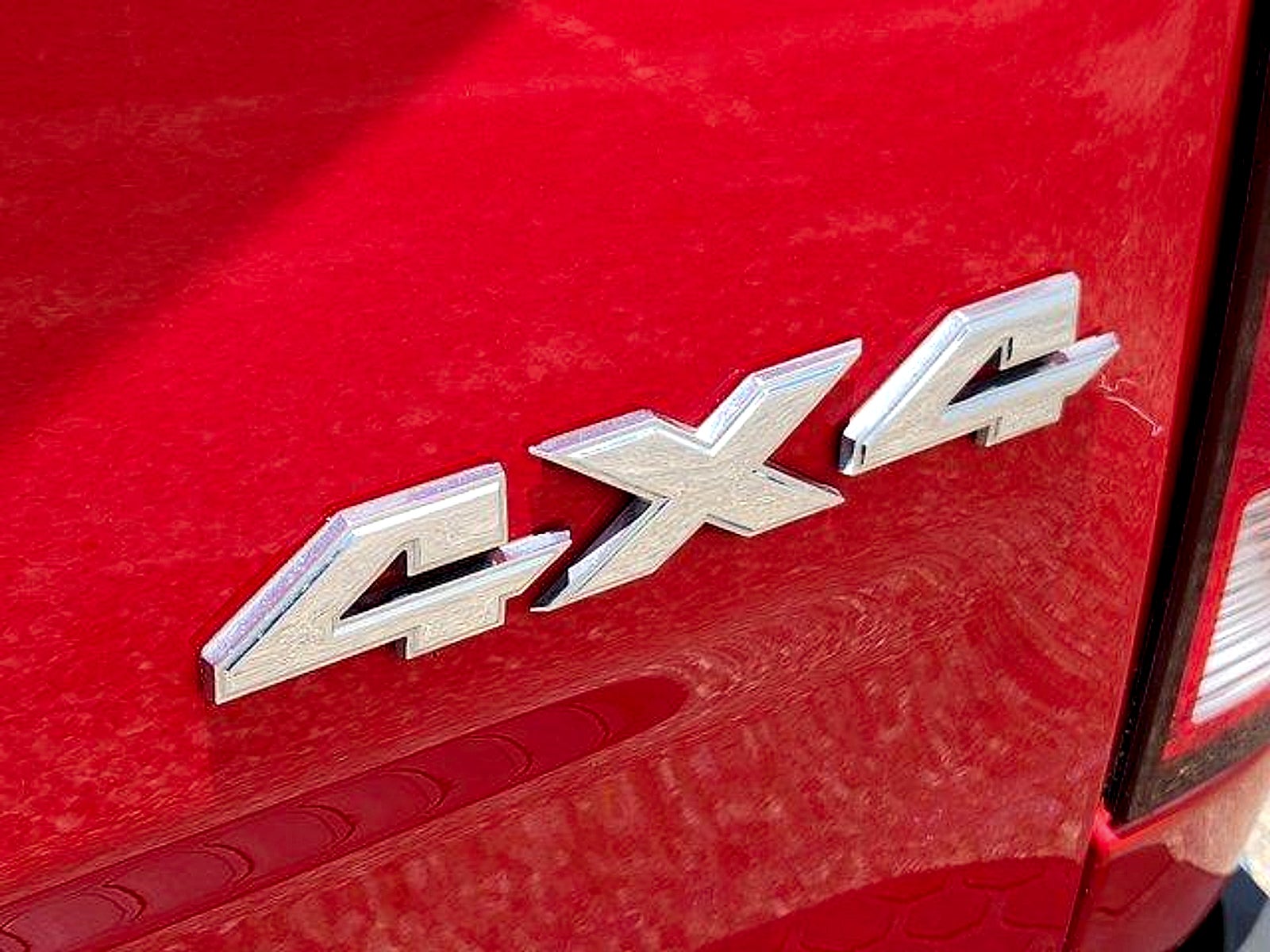 2023 RAM 1500 Classic SLT Crew Cab 4x4 5'7" Box