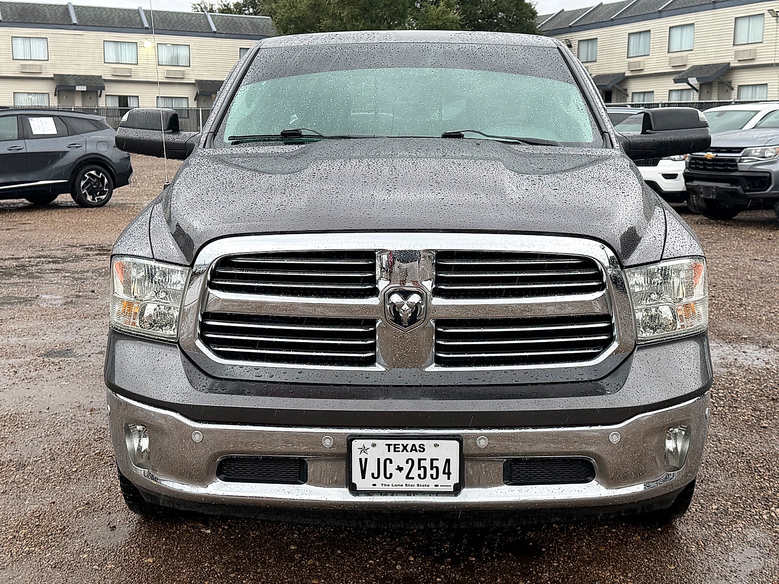 2015 RAM 1500 SLT 4X4 CREW CAB 140 IN. WB