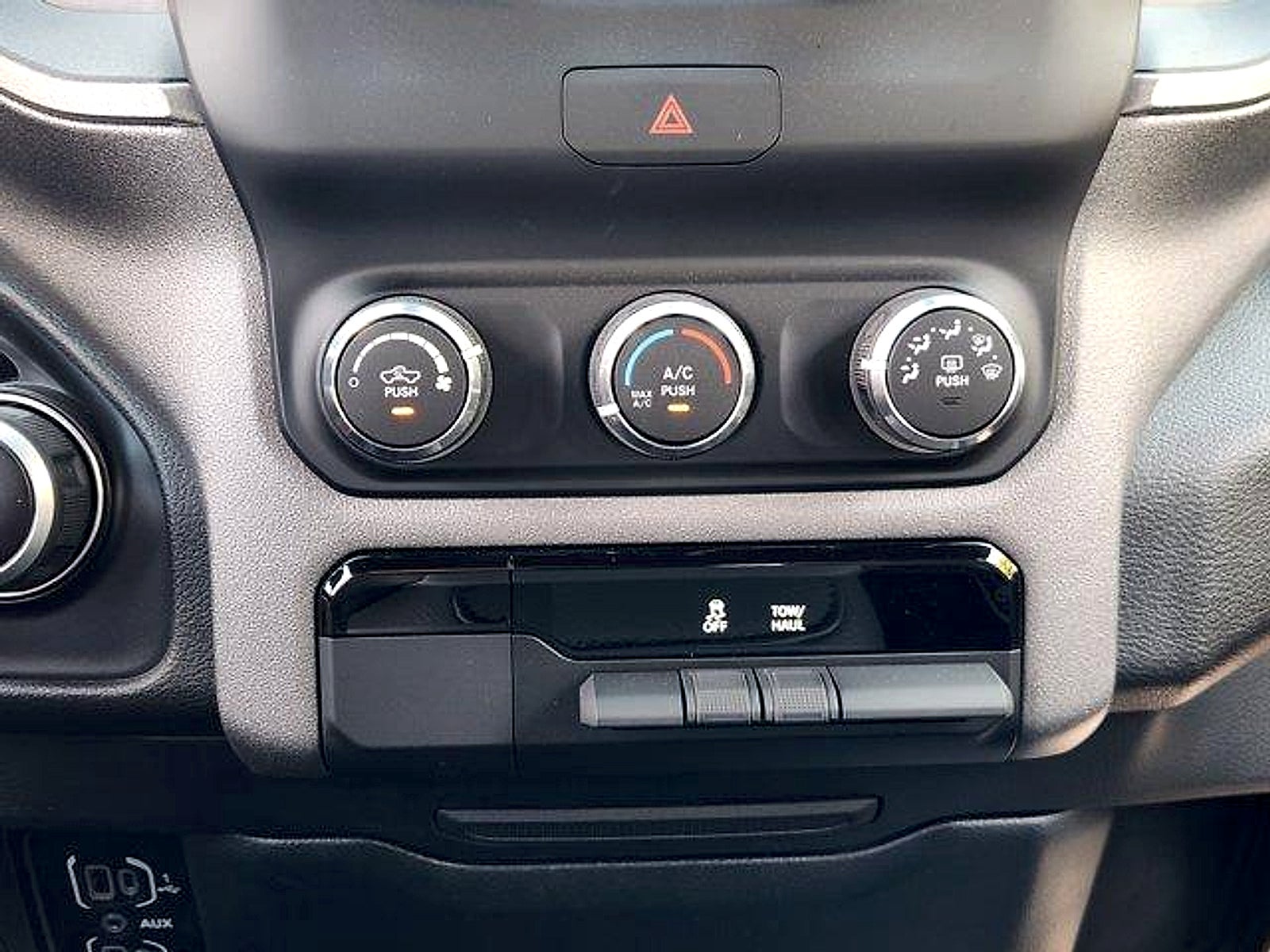 2023 RAM 1500 Tradesman Crew Cab 4x2 5'7" Box