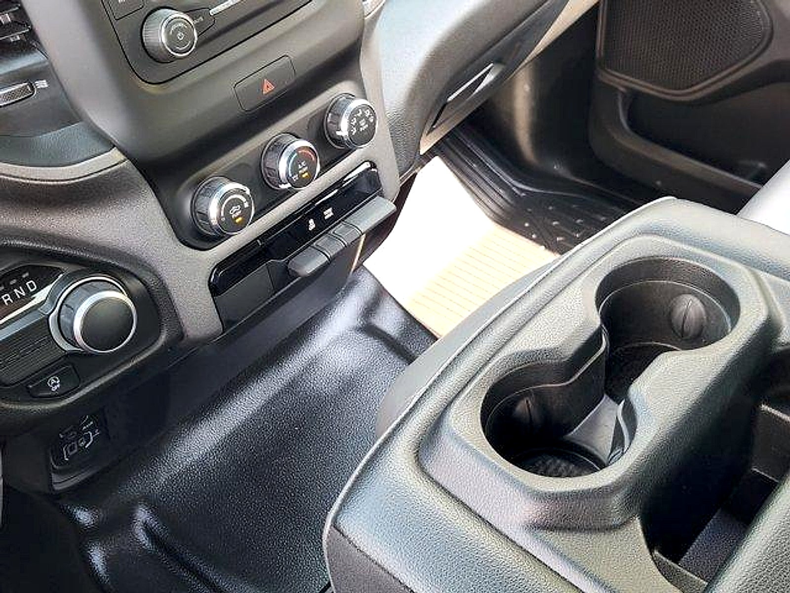 2023 RAM 1500 Tradesman Crew Cab 4x2 5'7" Box