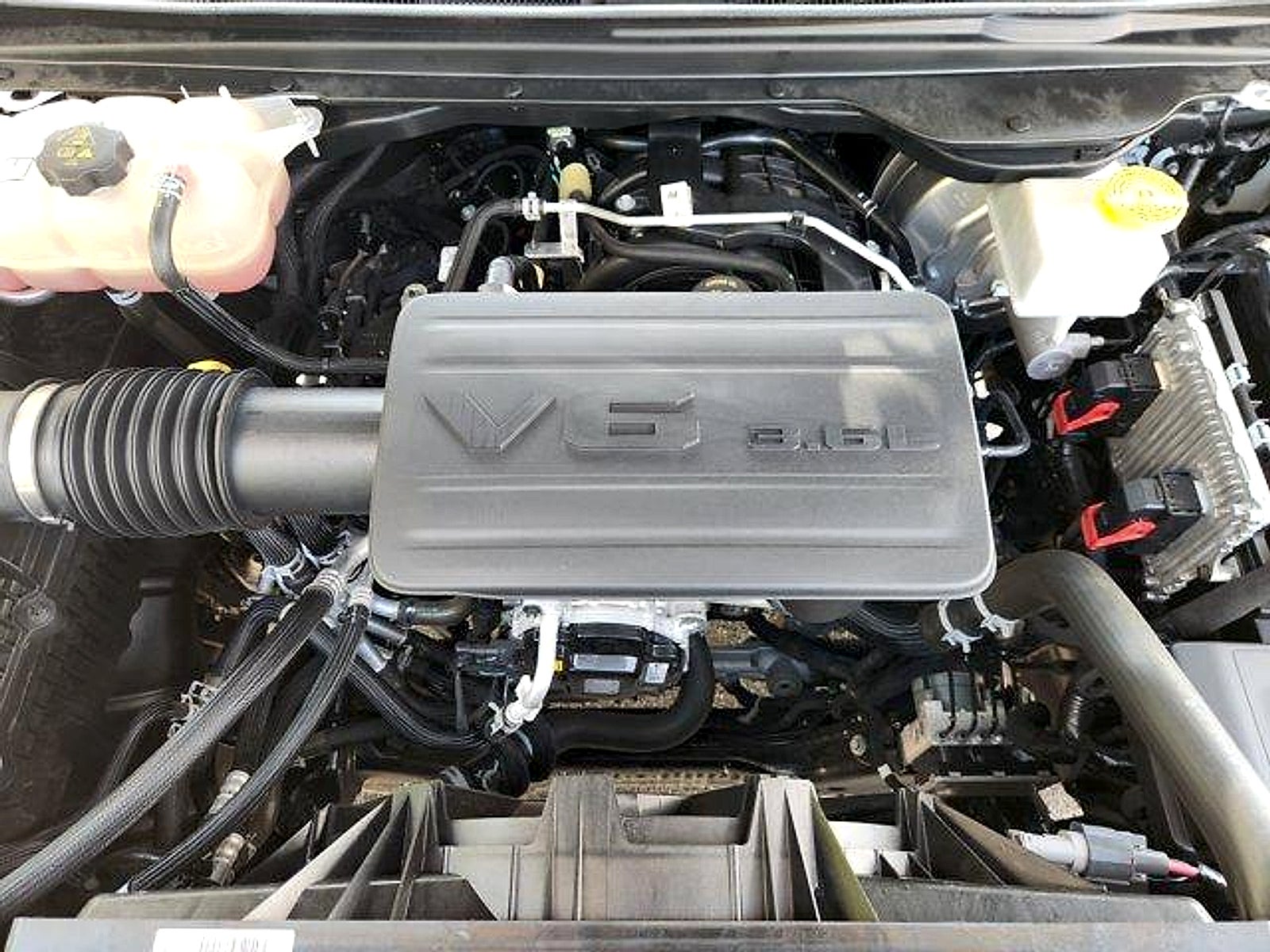 2023 RAM 1500 Tradesman Crew Cab 4x2 5'7" Box