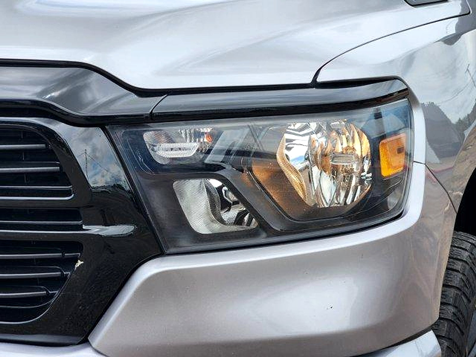 2021 RAM 1500 Lone Star Crew Cab 4x4 5'7" Box