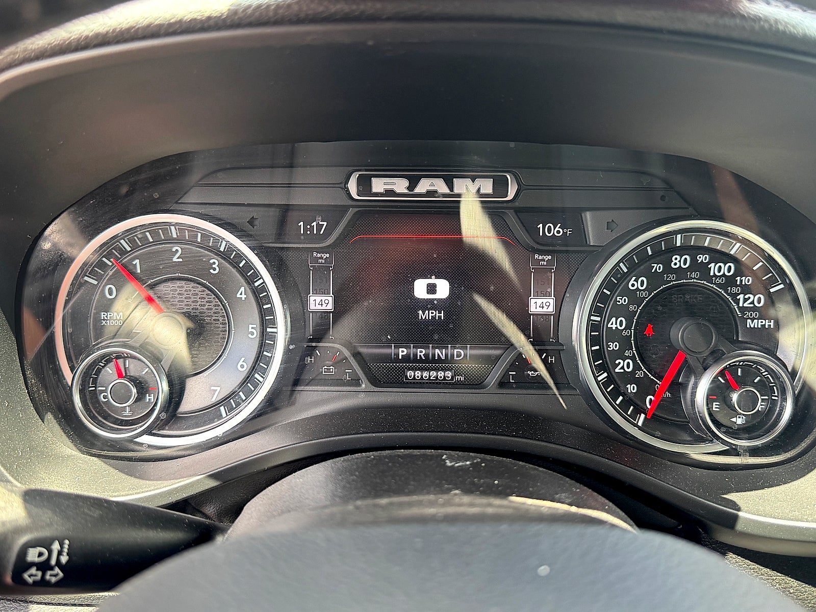 2022 RAM 1500 Laramie Crew Cab 4x4 5'7" Box