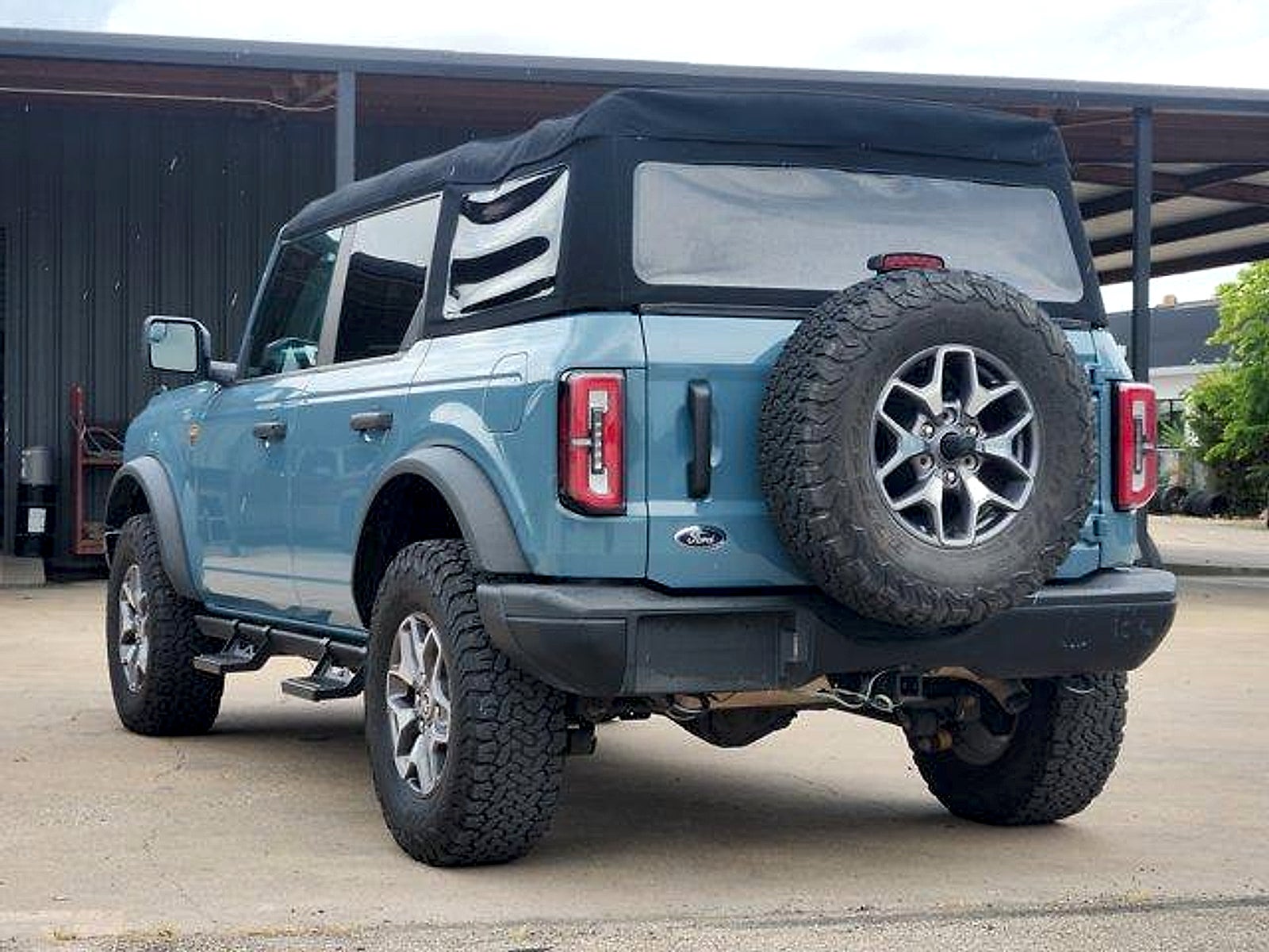 2023 Ford Bronco Base
