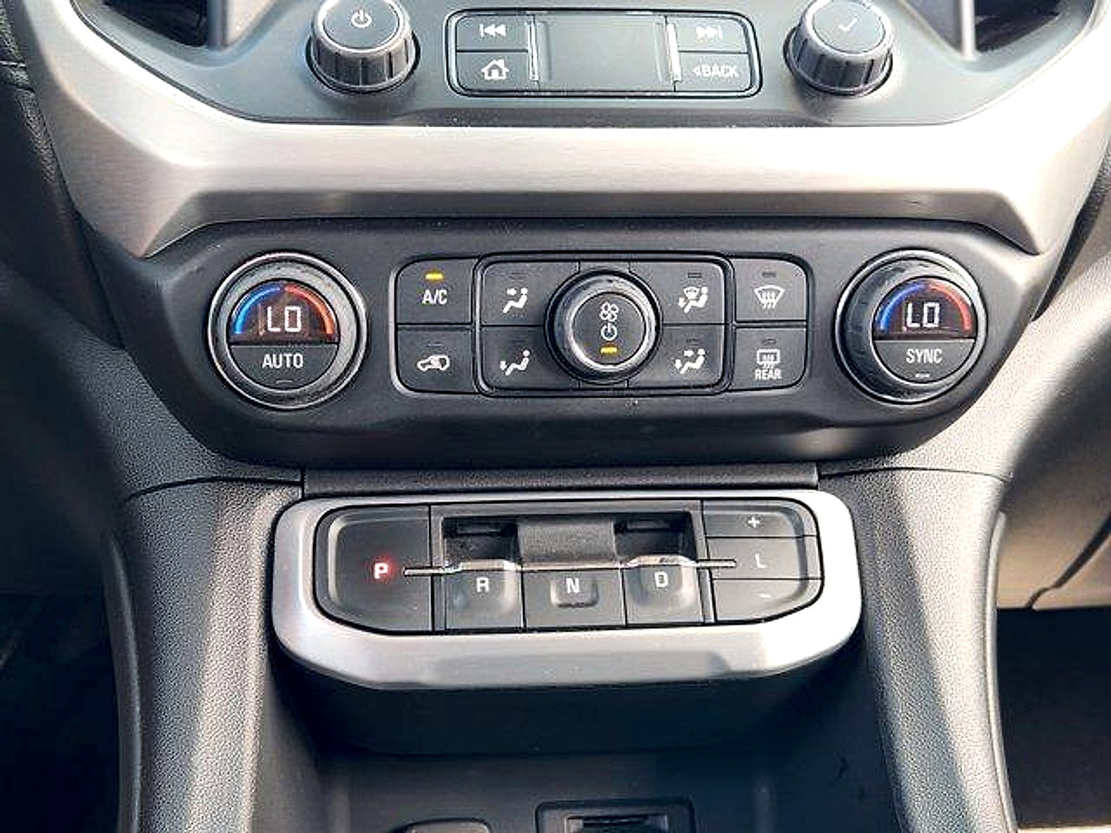 2023 GMC Acadia FWD SLT