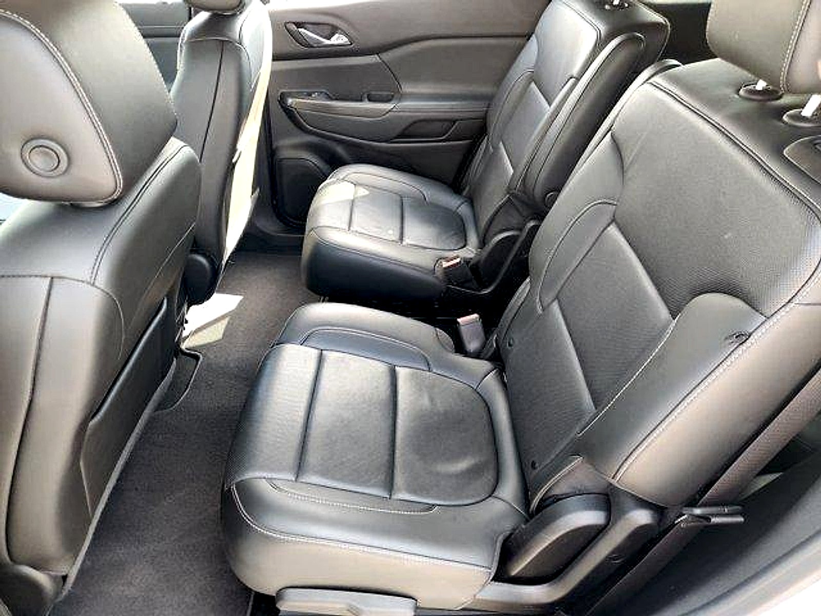 2023 GMC Acadia FWD SLT