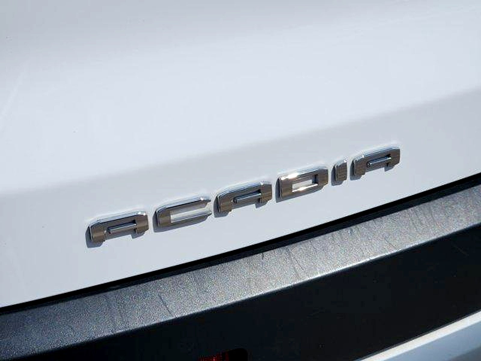 2023 GMC Acadia FWD SLT