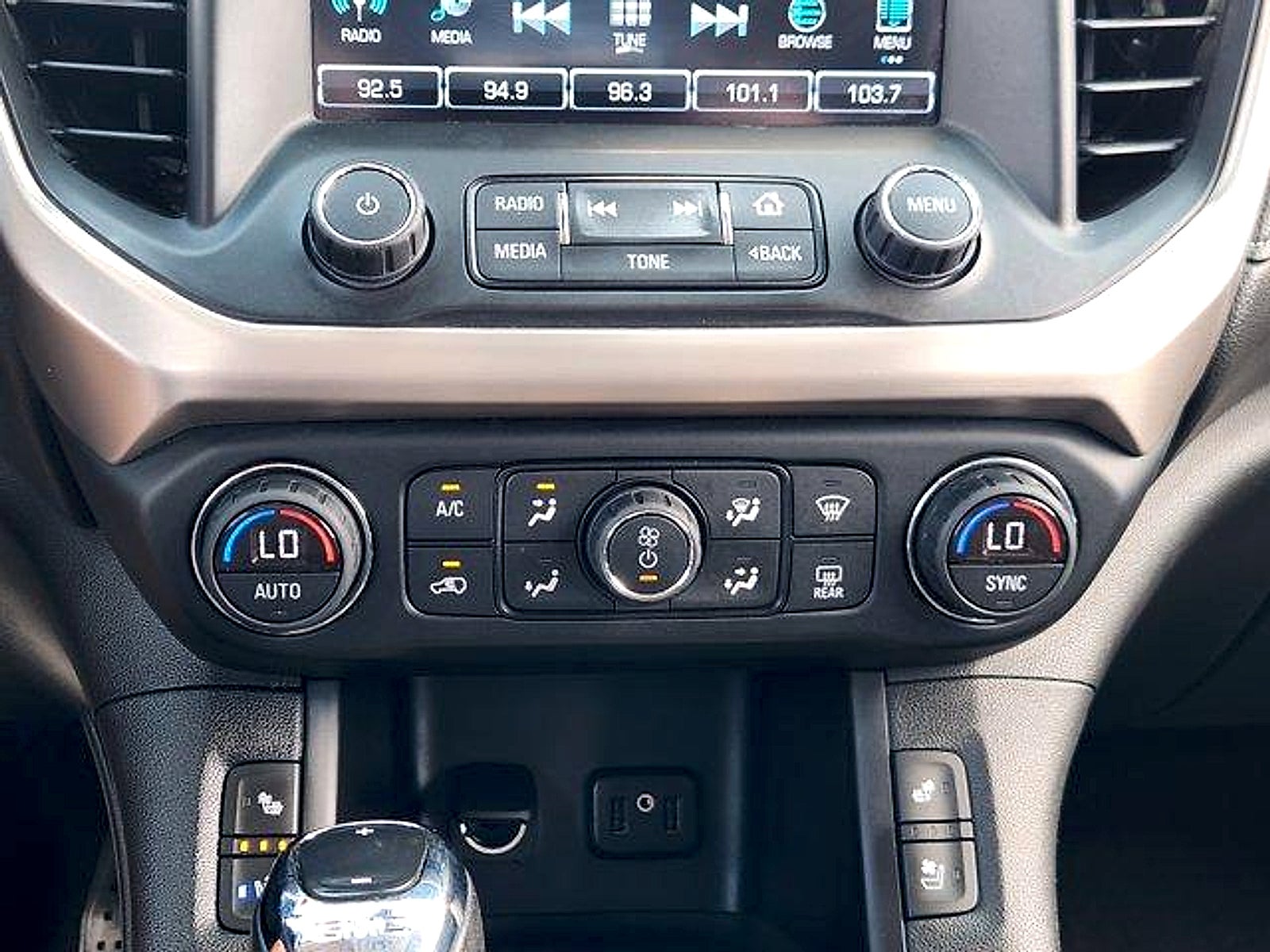 2019 GMC Acadia Denali