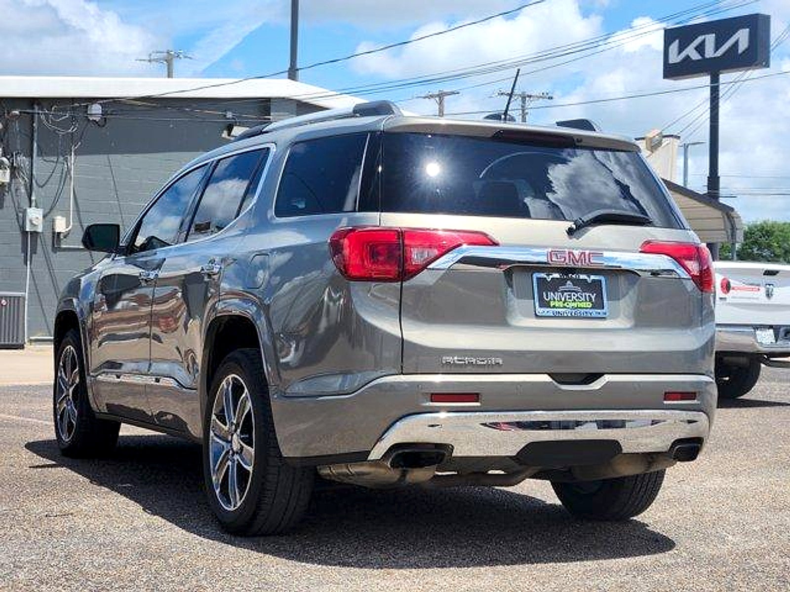 2019 GMC Acadia Denali