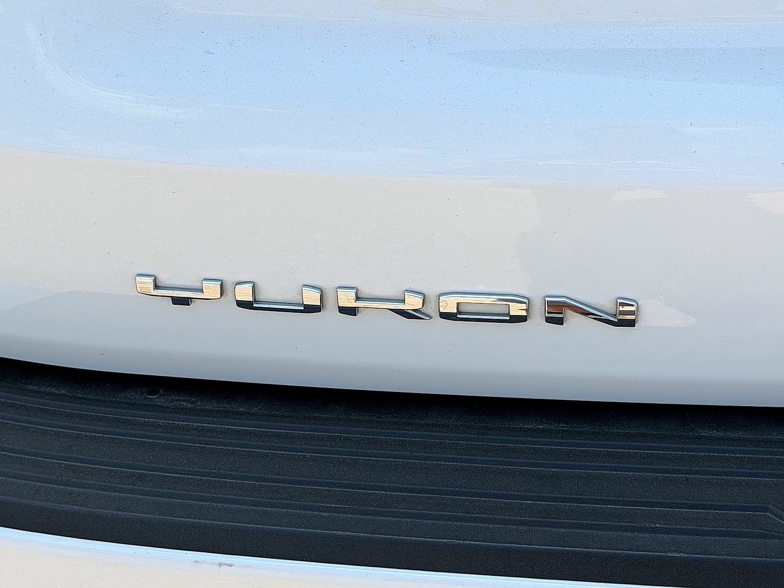 2023 GMC Yukon 4WD Denali