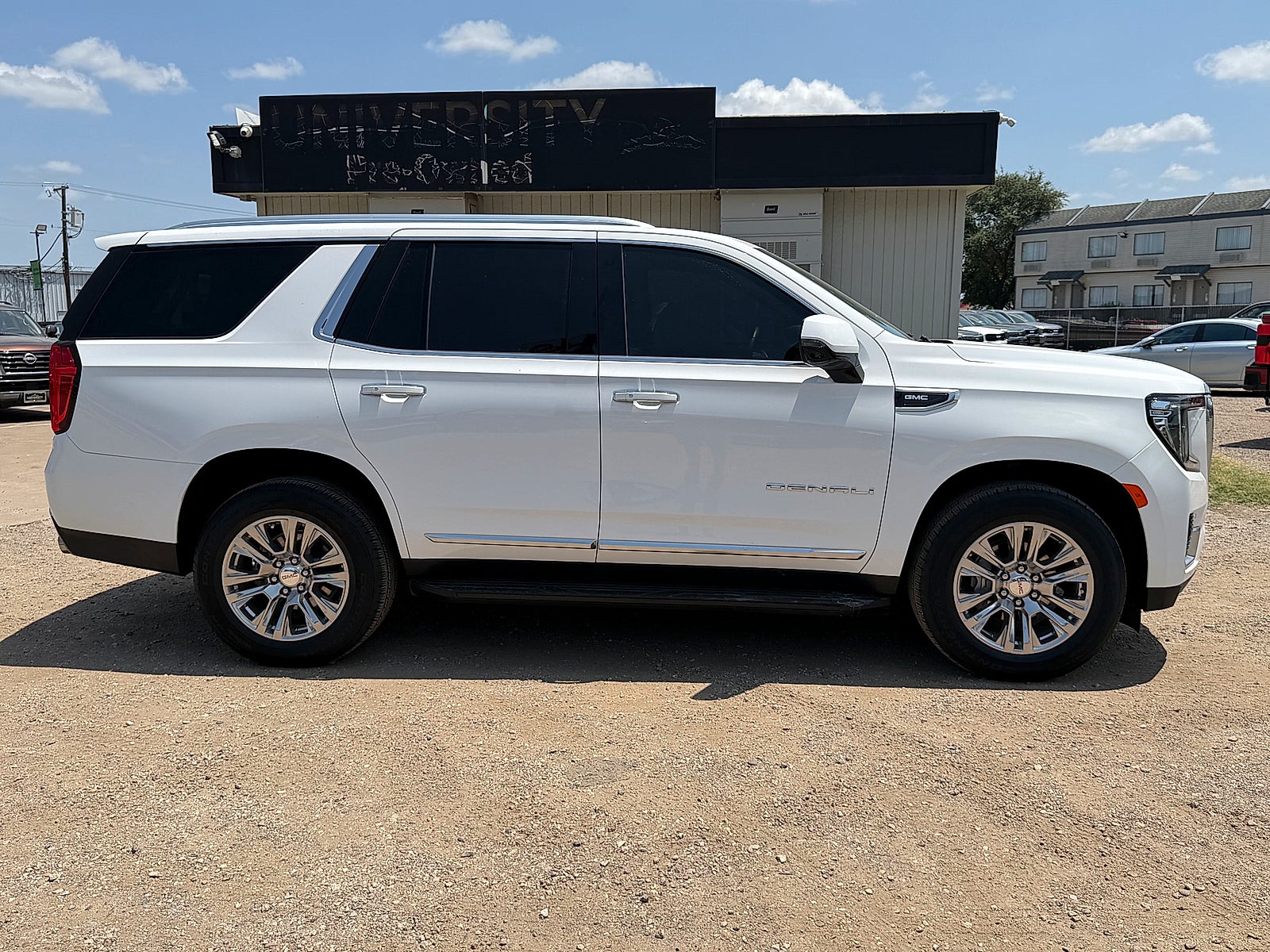 2023 GMC Yukon 4WD Denali