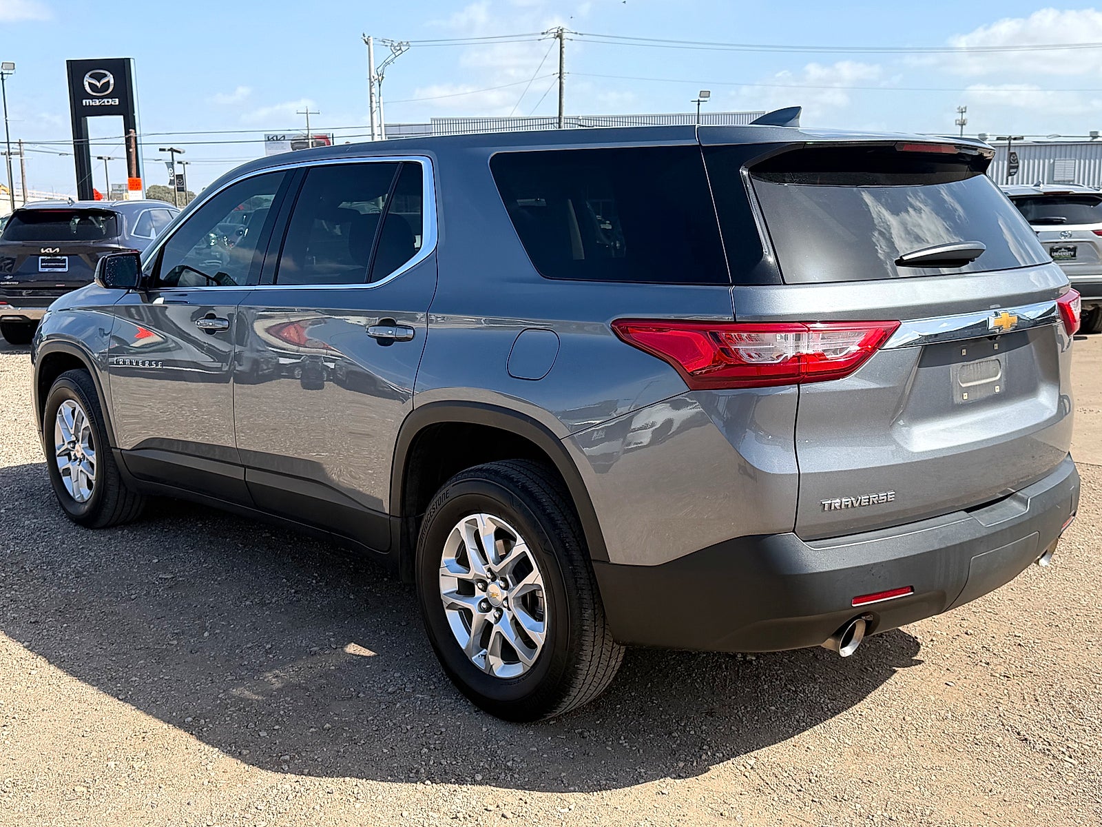 2021 Chevrolet Traverse FWD LS