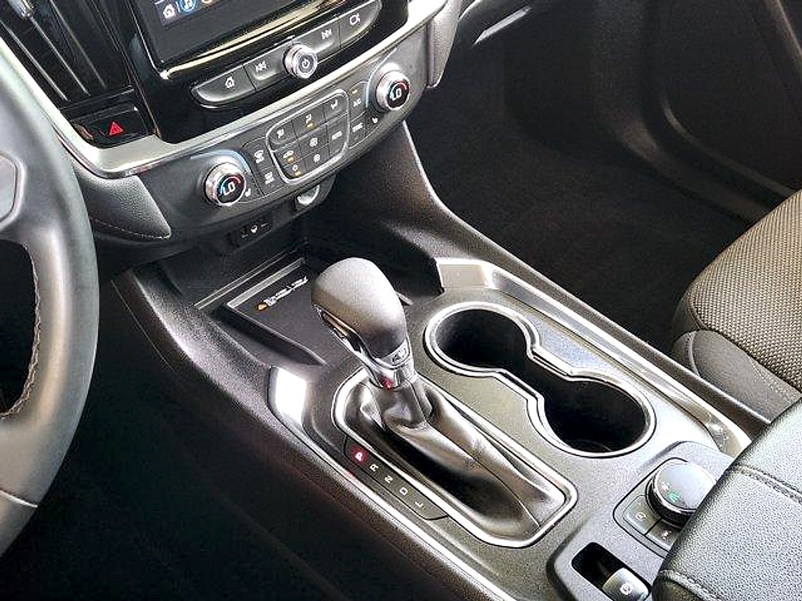 2023 Chevrolet Traverse FWD LT Cloth