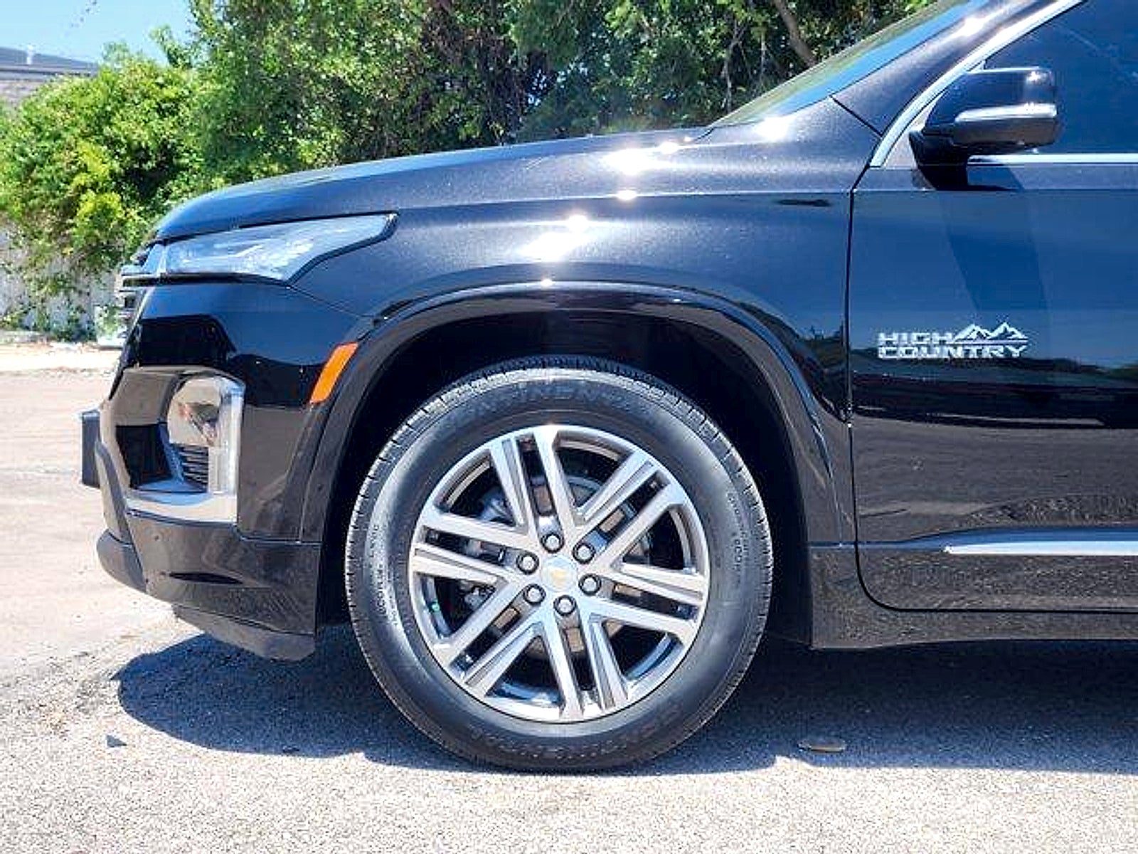2023 Chevrolet Traverse AWD High Country