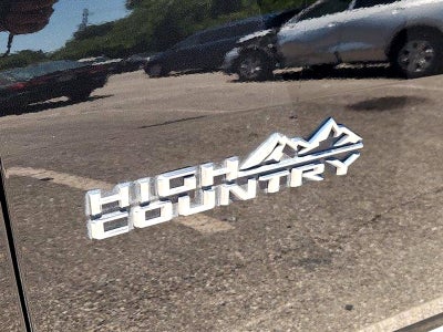 2023 Chevrolet Traverse AWD High Country