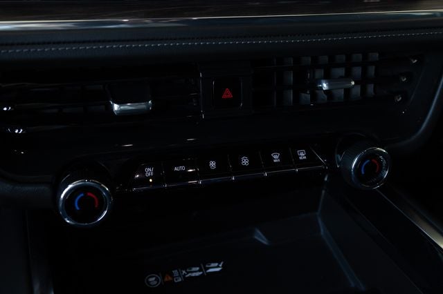 2025 Chevrolet Suburban LT