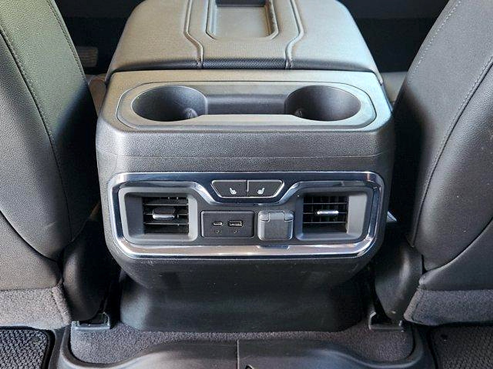 2021 GMC Sierra 1500 4WD Crew Cab Short Box AT4