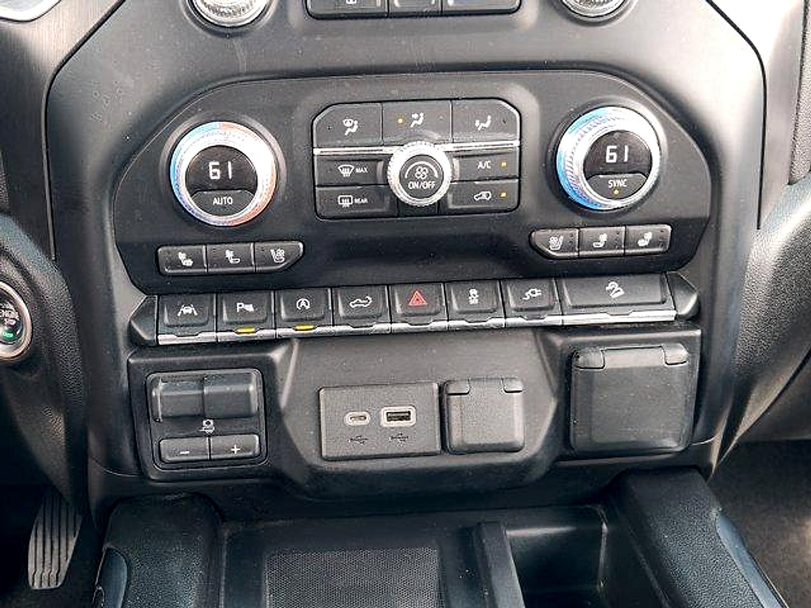 2021 GMC Sierra 1500 4WD Crew Cab Short Box AT4