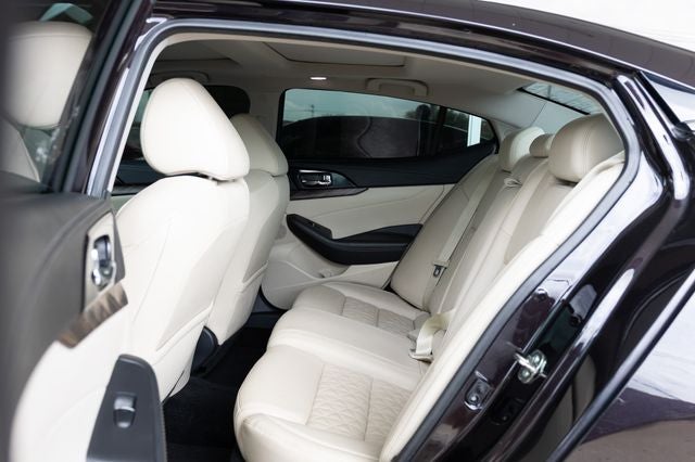 2017 Nissan Maxima Platinum