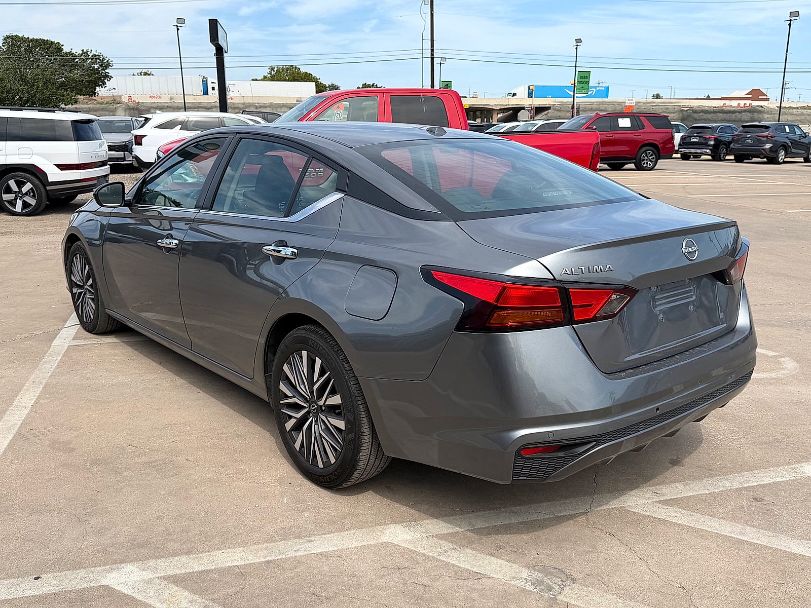 2025 Nissan Altima SV FWD