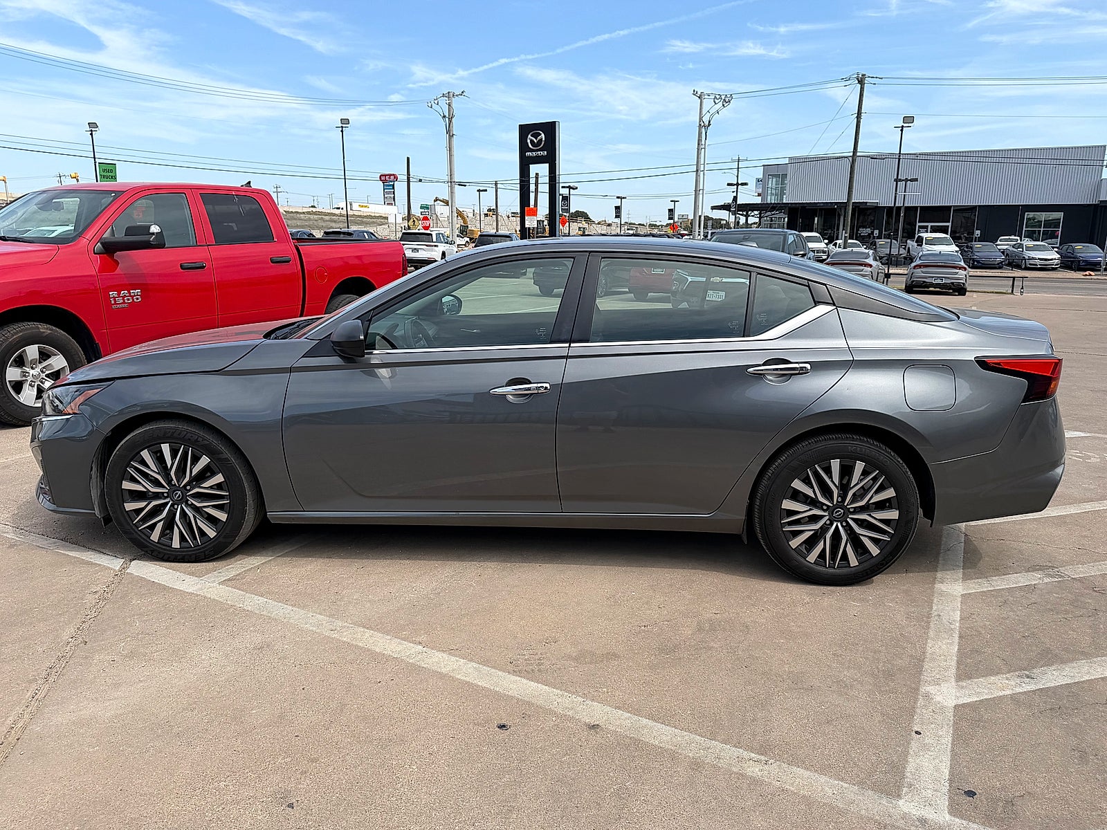 2025 Nissan Altima SV FWD