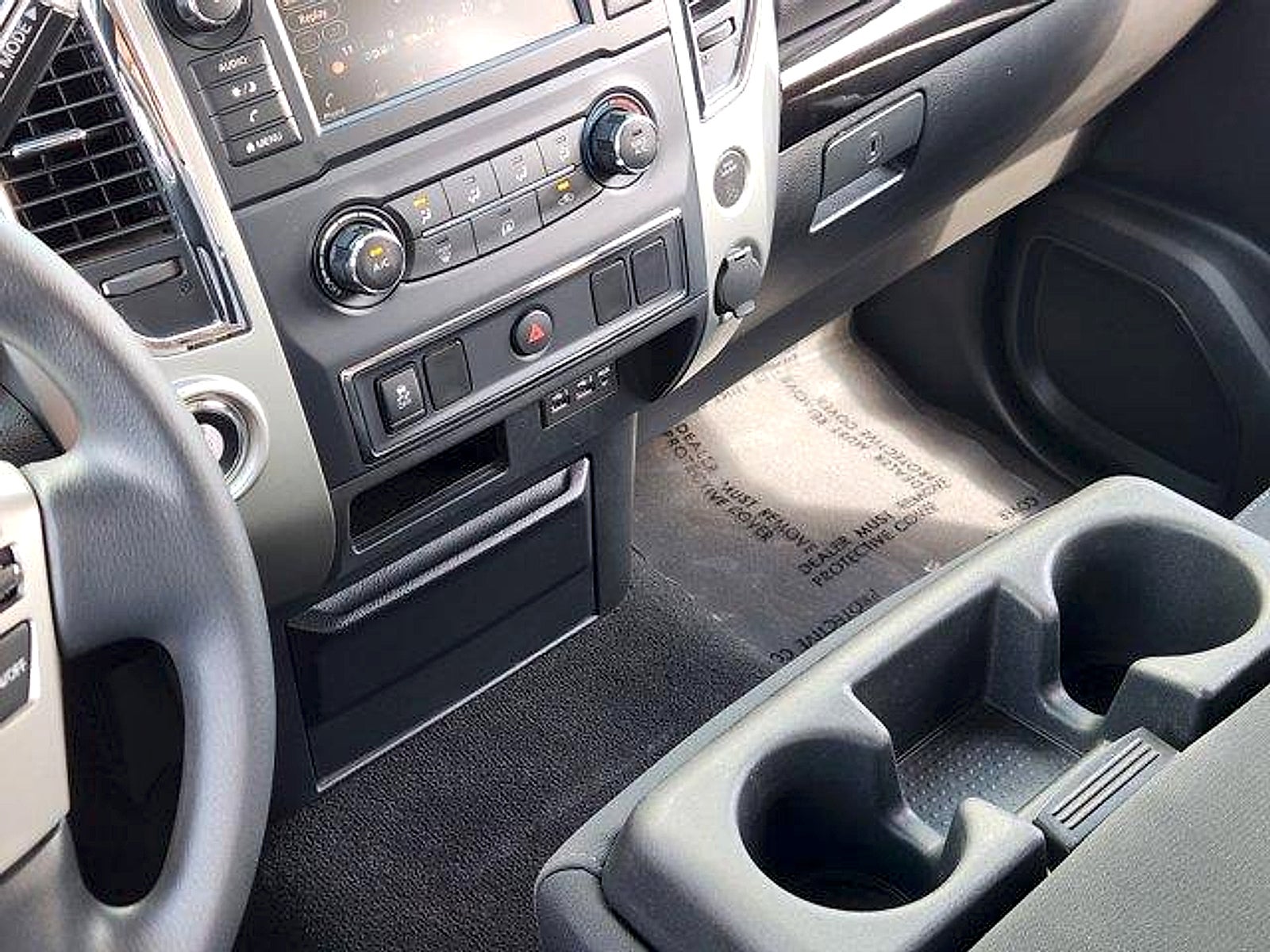 2019 Nissan TITAN SV