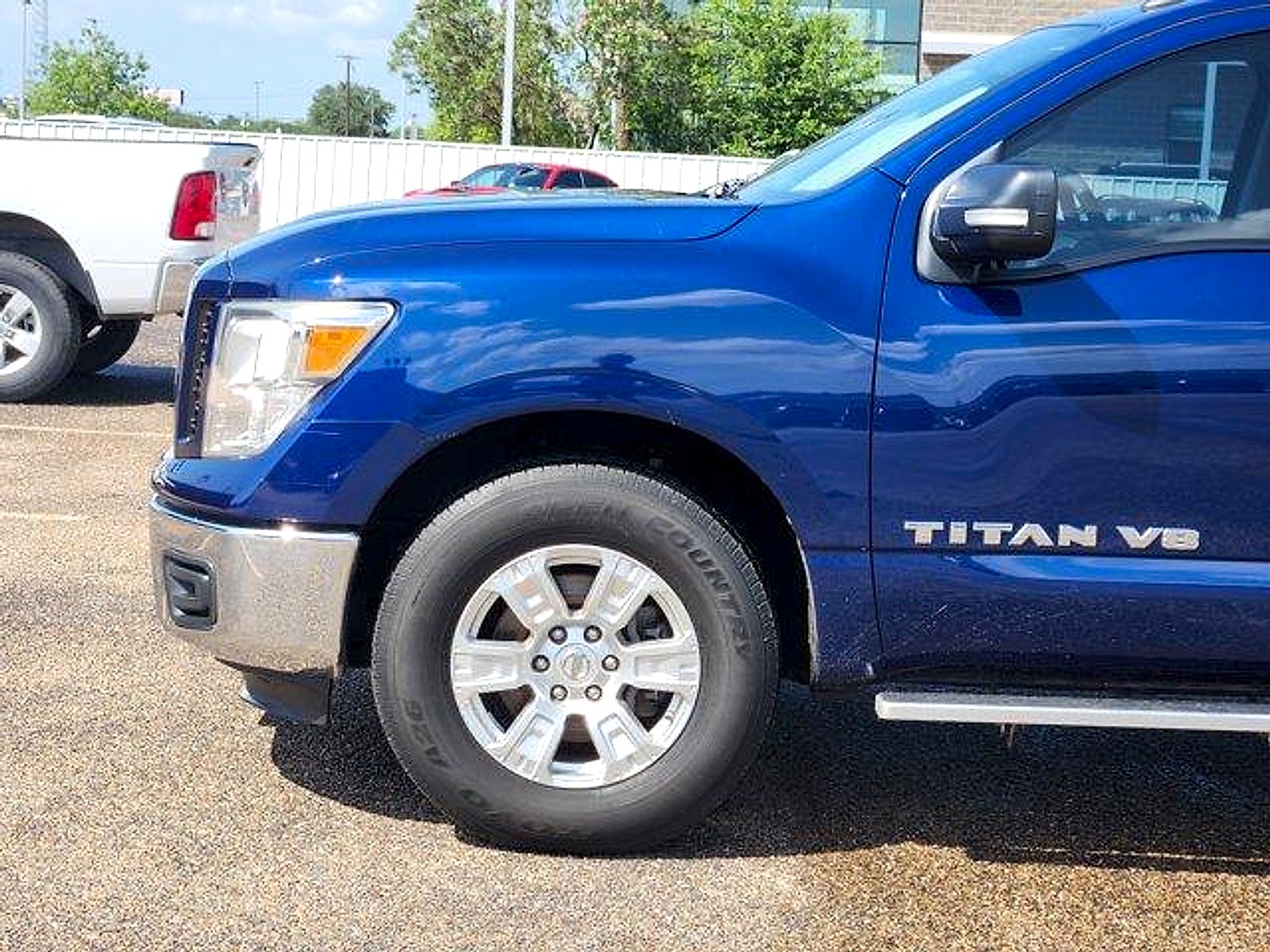 2019 Nissan TITAN SV