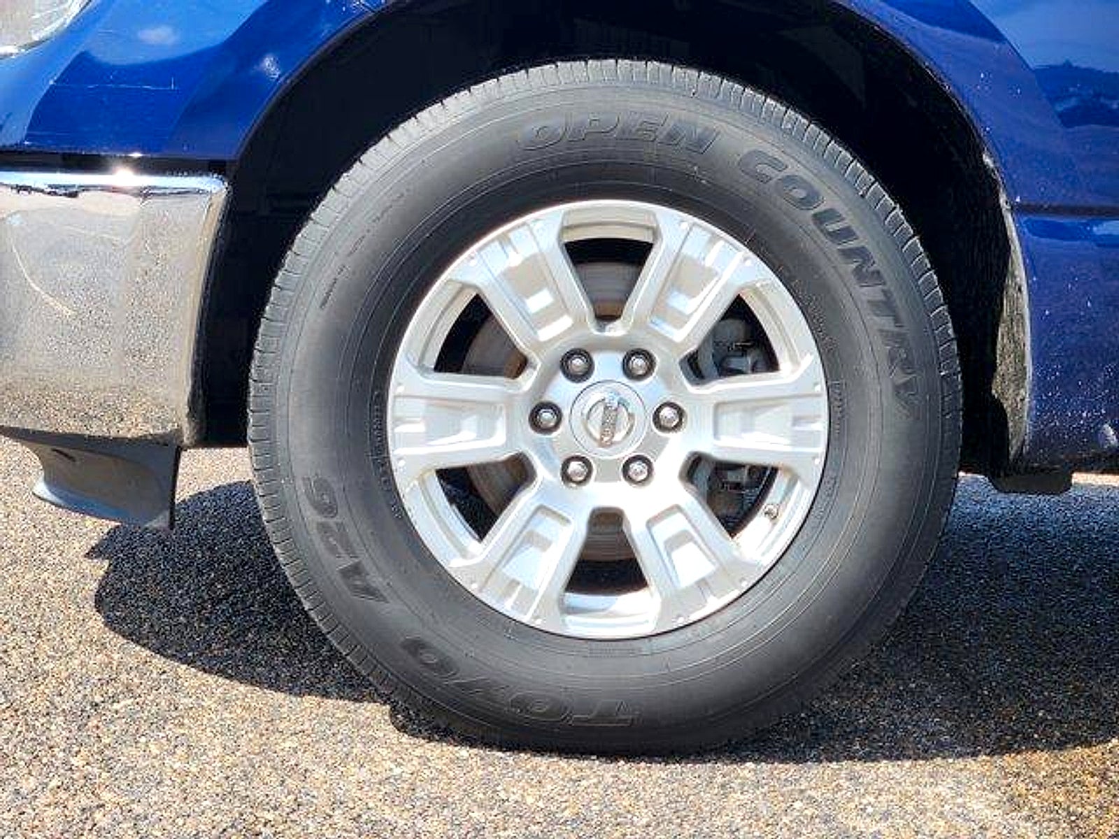 2019 Nissan TITAN SV