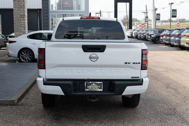 2023 Nissan Frontier SV