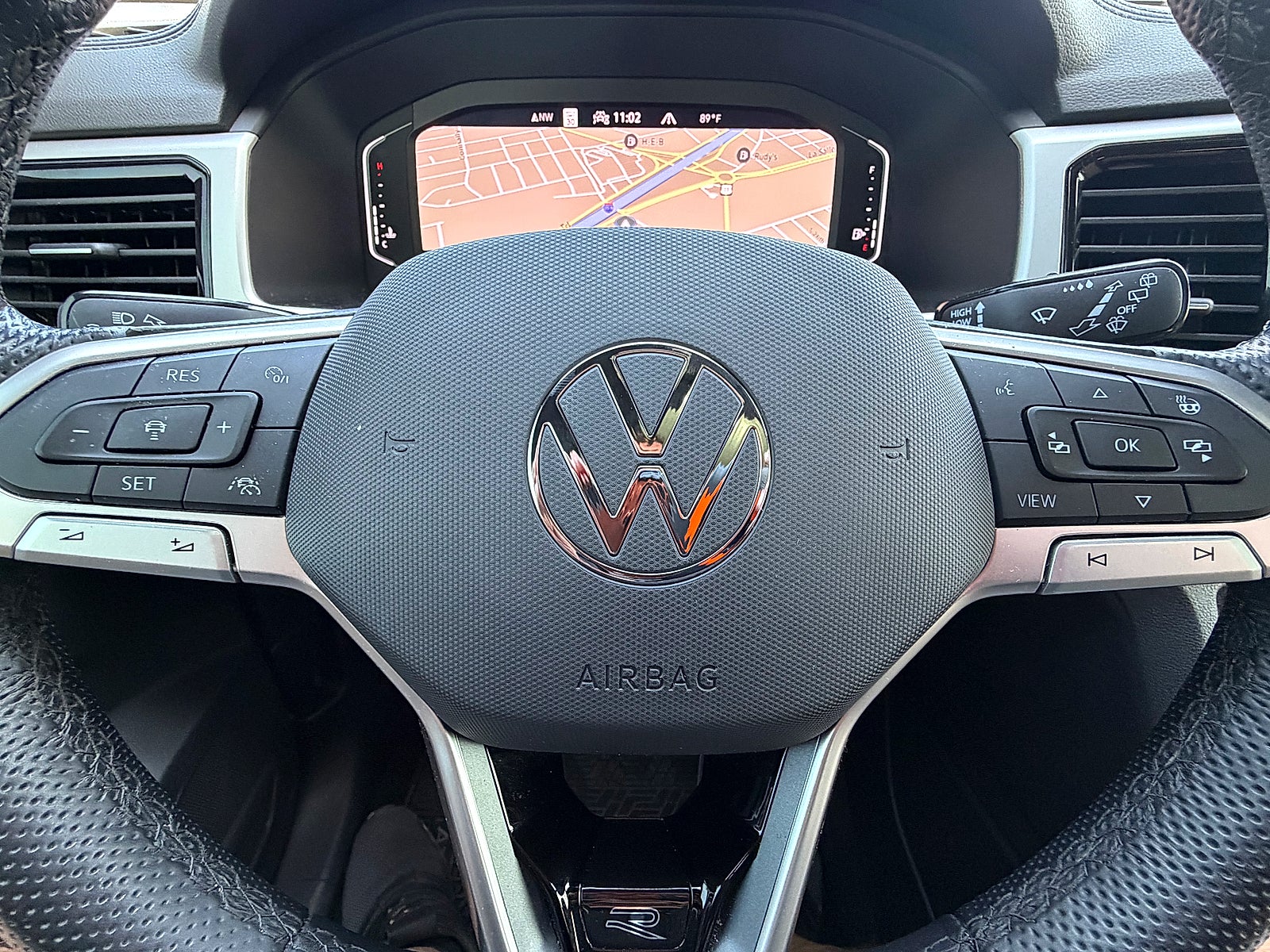 2022 Volkswagen Atlas Cross Sport 3.6L V6 SEL Premium R-Line