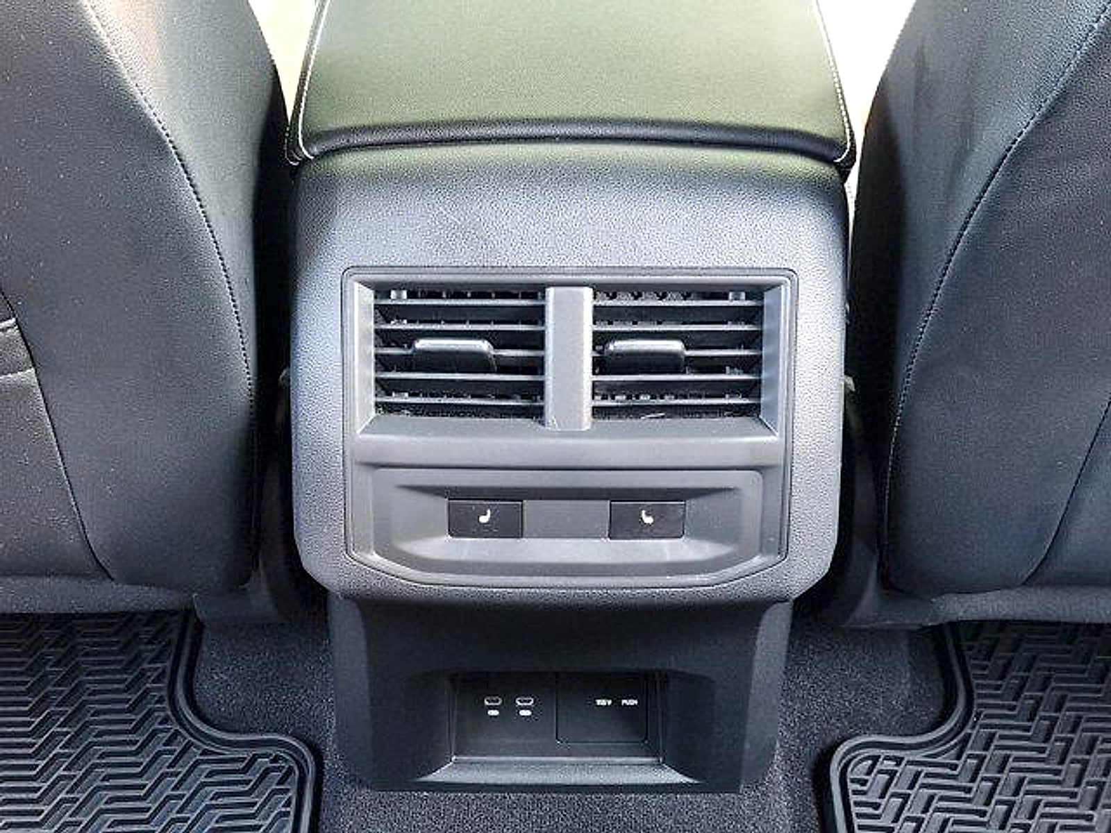 2022 Volkswagen Atlas Cross Sport 3.6L V6 SEL Premium R-Line