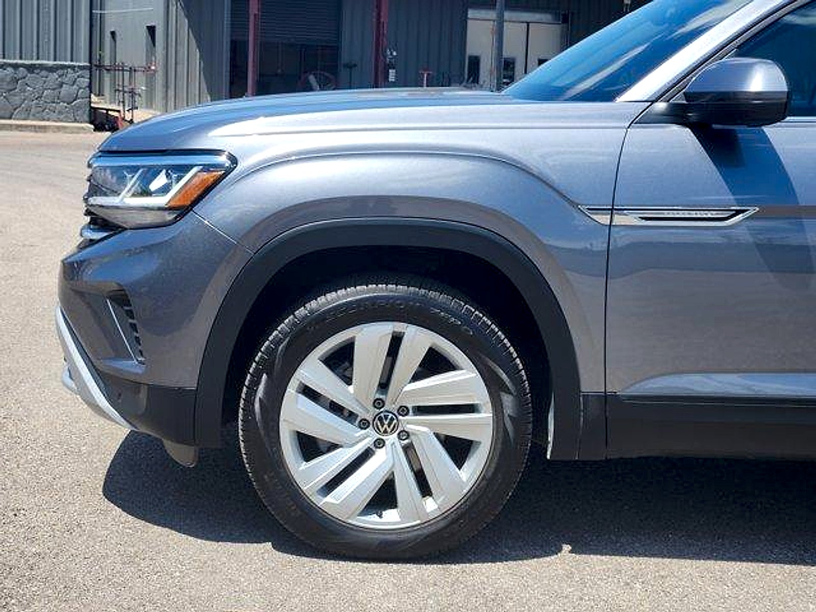 2022 Volkswagen Atlas Cross Sport 3.6L V6 SE w/Technology
