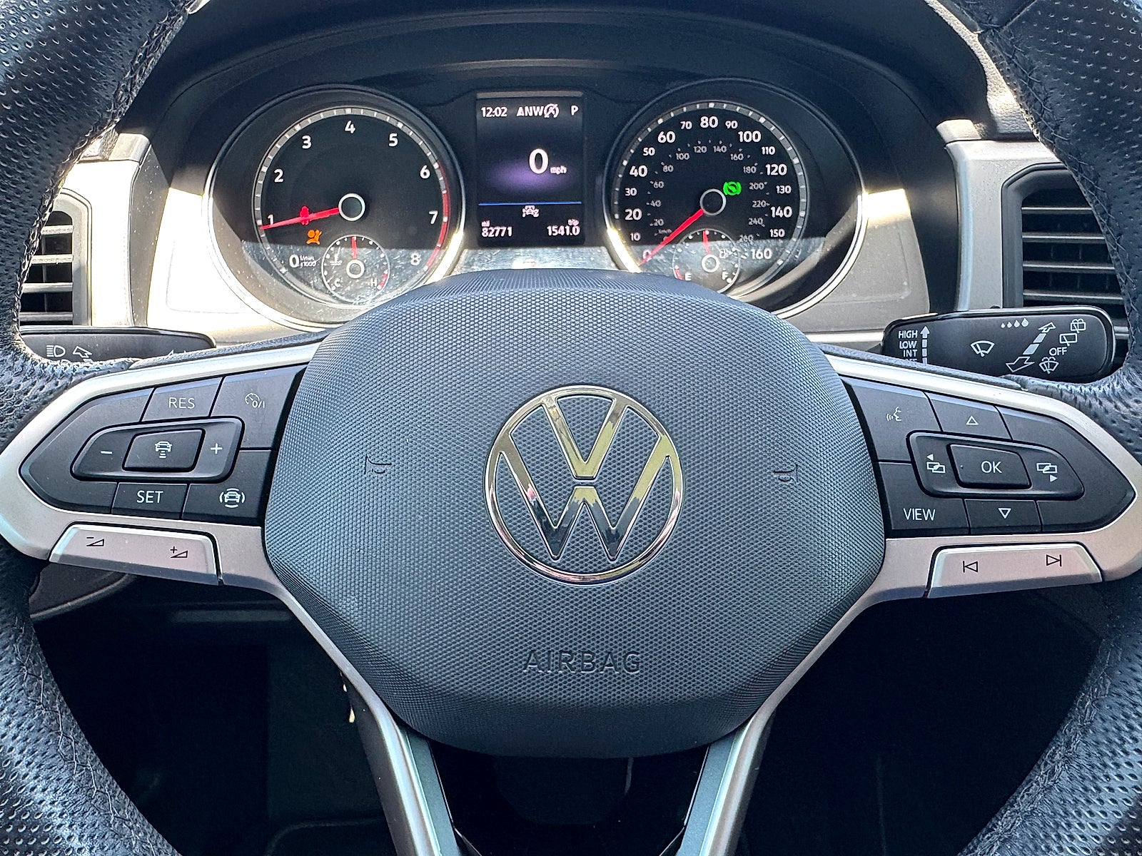 2021 Volkswagen Atlas 3.6L V6 SE w/Technology R-Line