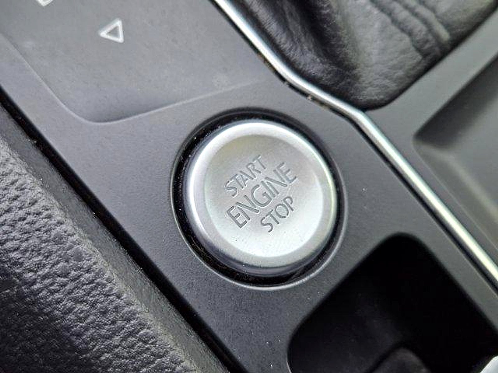 2021 Volkswagen Atlas 3.6L V6 SE w/Technology R-Line