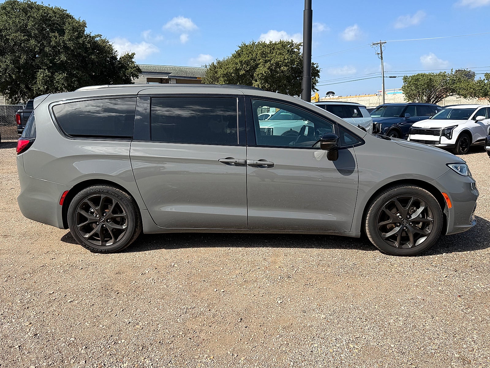 2025 Chrysler Pacifica Limited
