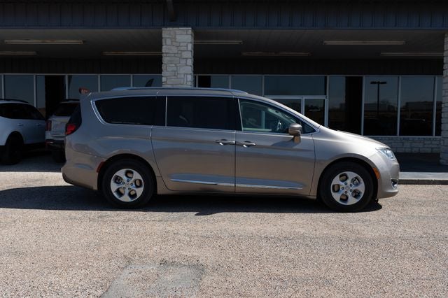 2018 Chrysler Pacifica Hybrid Touring L