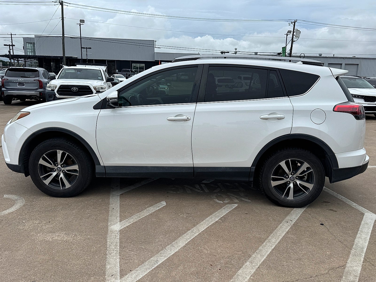 2018 Toyota RAV4 XLE