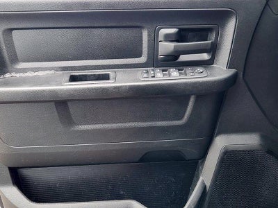 2022 RAM 1500 Classic Tradesman Crew Cab 4x2 5'7" Box