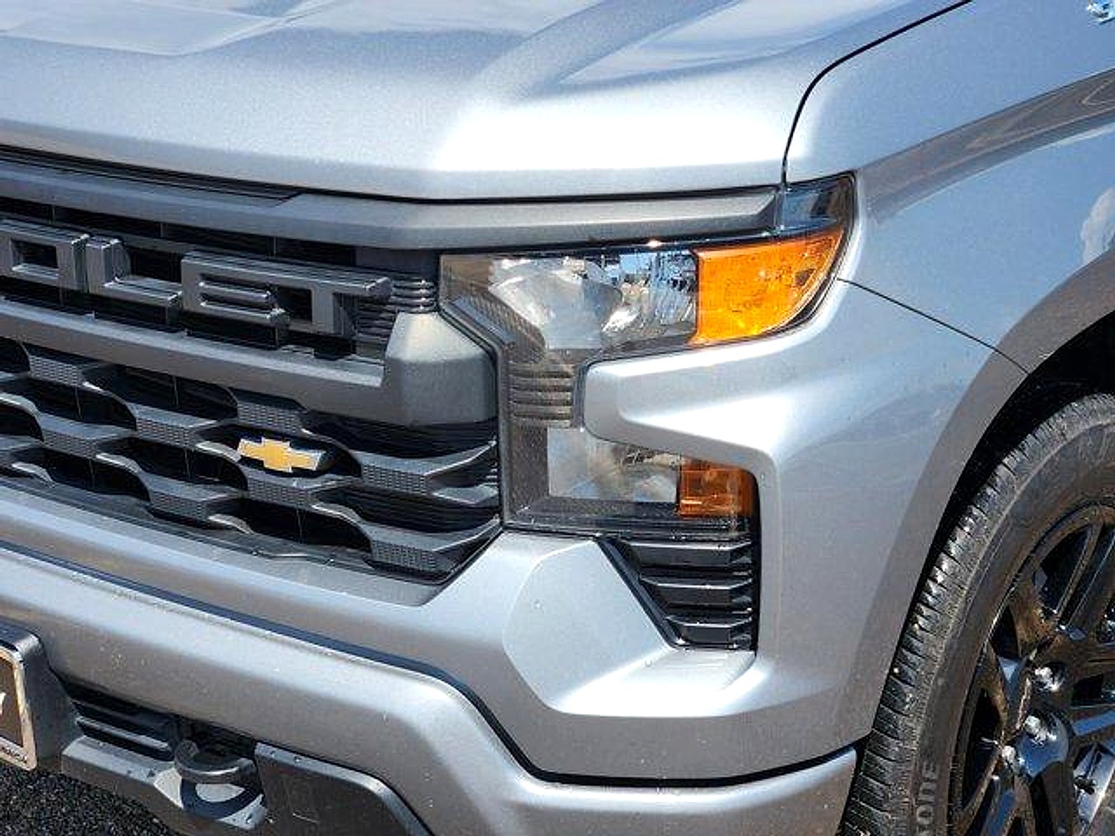 2023 Chevrolet Silverado 1500 2WD Crew Cab Short Bed Custom