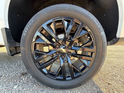 2020 Chevrolet Silverado 1500 2WD Crew Cab Short Bed Custom