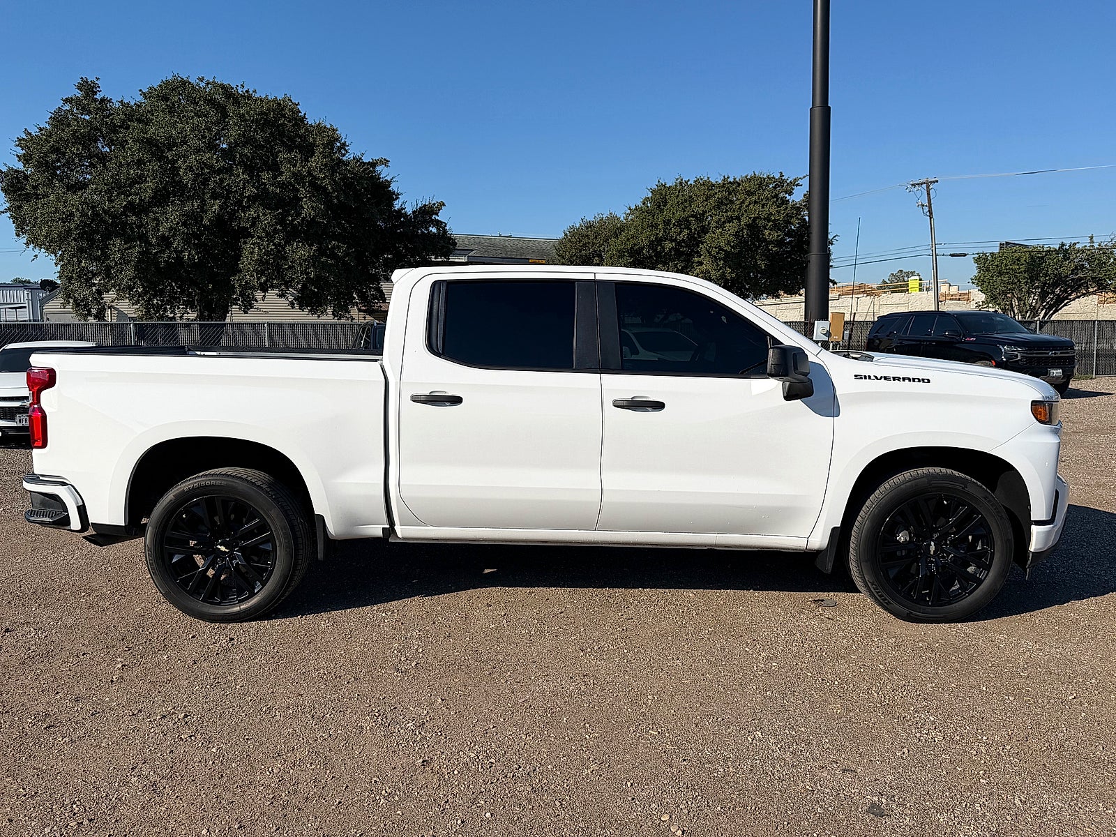 2020 Chevrolet Silverado 1500 2WD Crew Cab Short Bed Custom